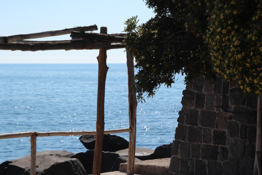 翁贝托阿迈尔酒店 Forio di Ischia 外观 照片