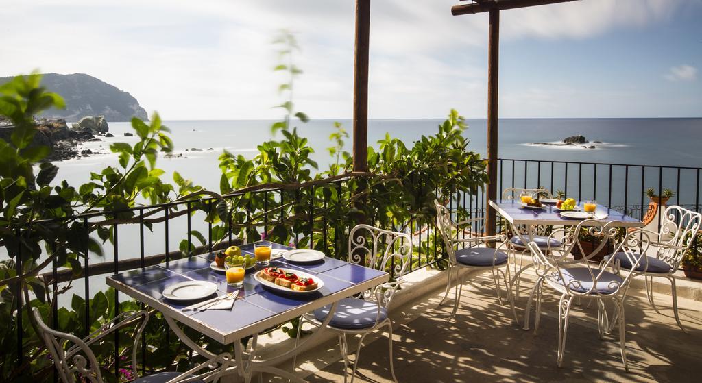 翁贝托阿迈尔酒店 Forio di Ischia 客房 照片