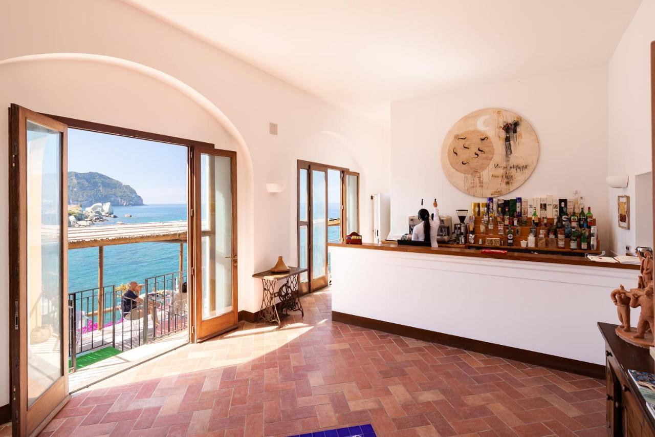 翁贝托阿迈尔酒店 Forio di Ischia 外观 照片