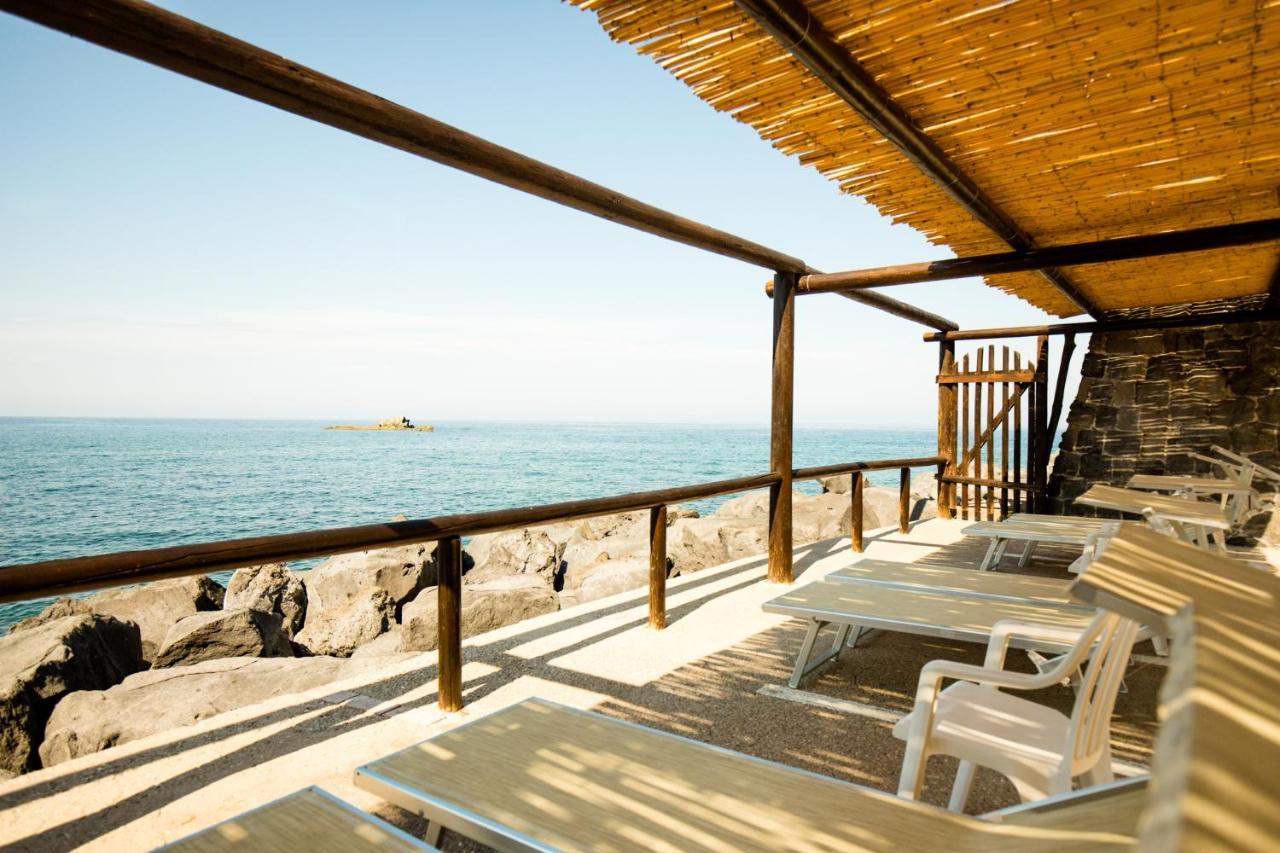 翁贝托阿迈尔酒店 Forio di Ischia 外观 照片