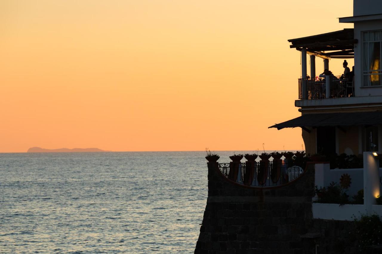 翁贝托阿迈尔酒店 Forio di Ischia 外观 照片