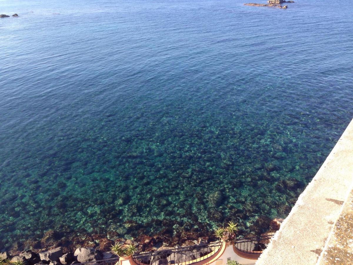 翁贝托阿迈尔酒店 Forio di Ischia 外观 照片