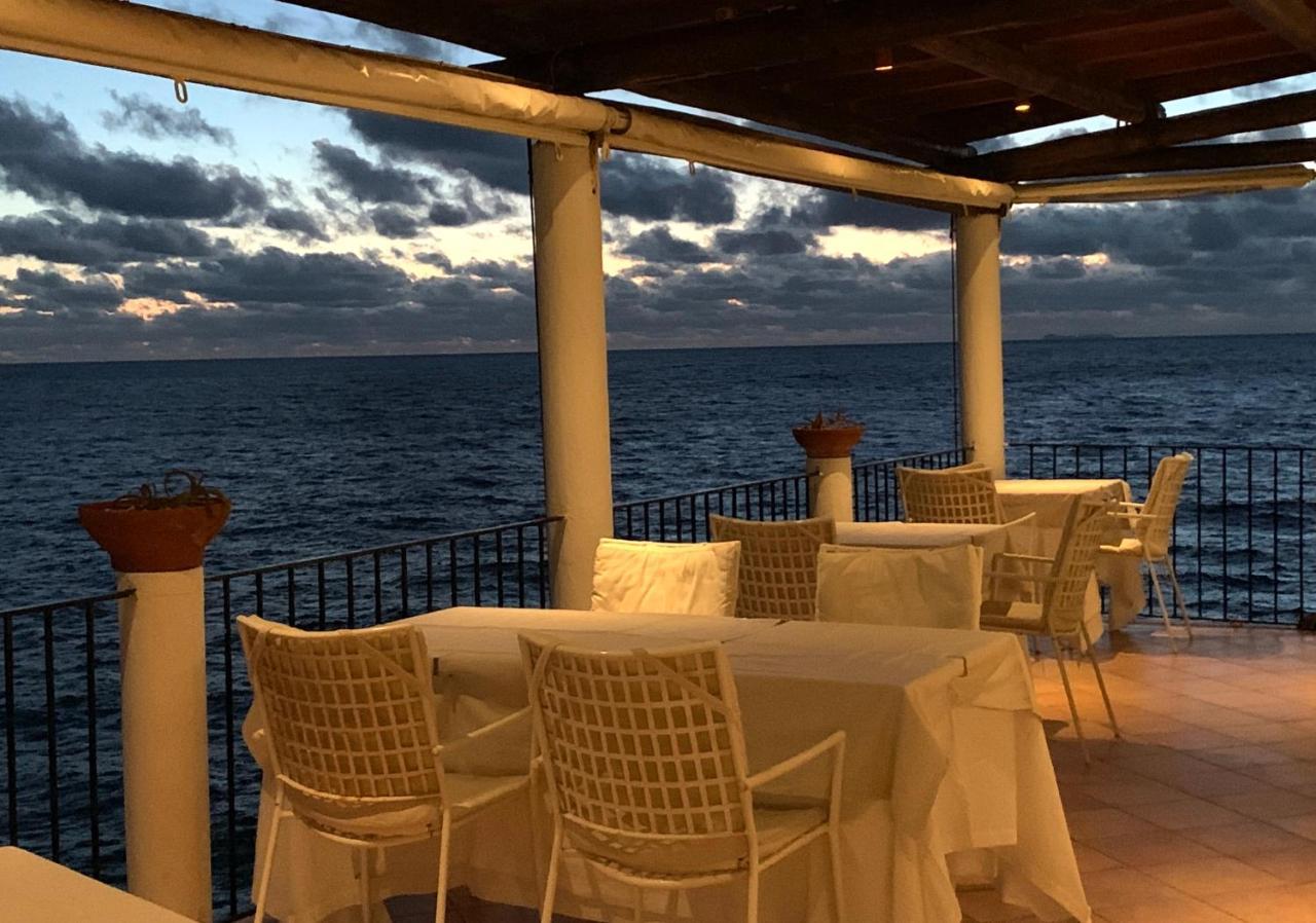 翁贝托阿迈尔酒店 Forio di Ischia 外观 照片