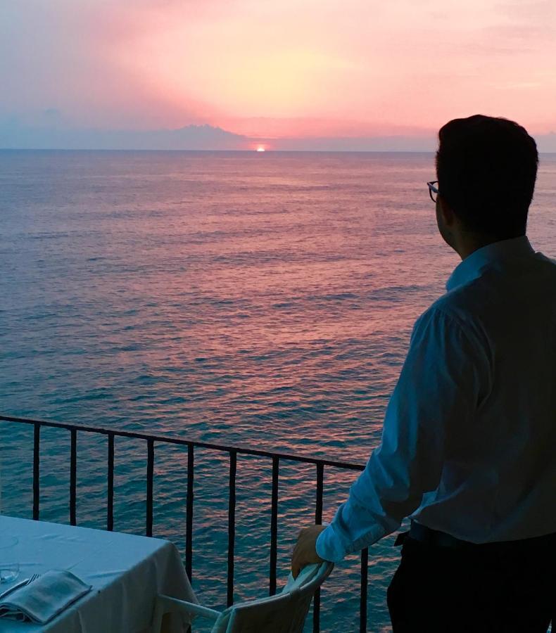 翁贝托阿迈尔酒店 Forio di Ischia 外观 照片
