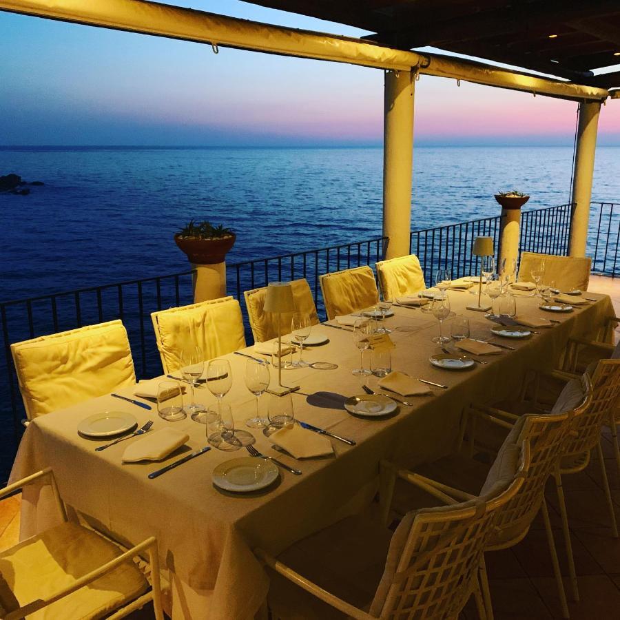 翁贝托阿迈尔酒店 Forio di Ischia 外观 照片