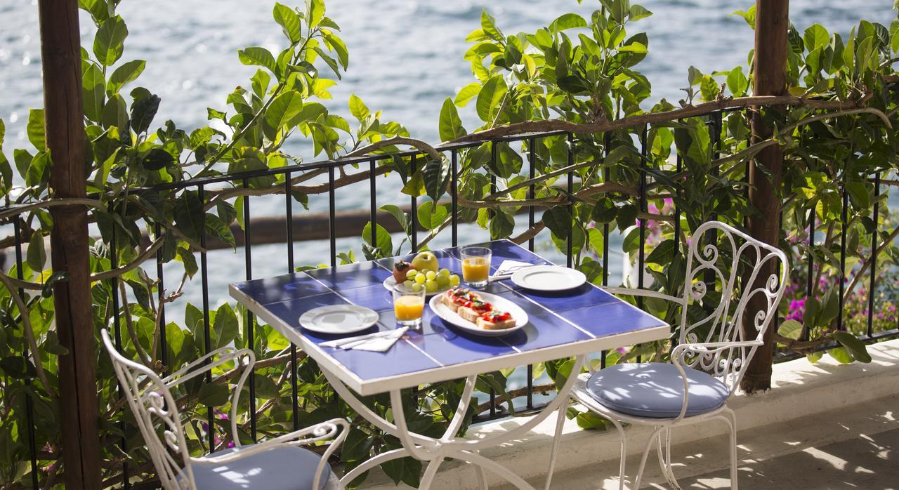 翁贝托阿迈尔酒店 Forio di Ischia 外观 照片